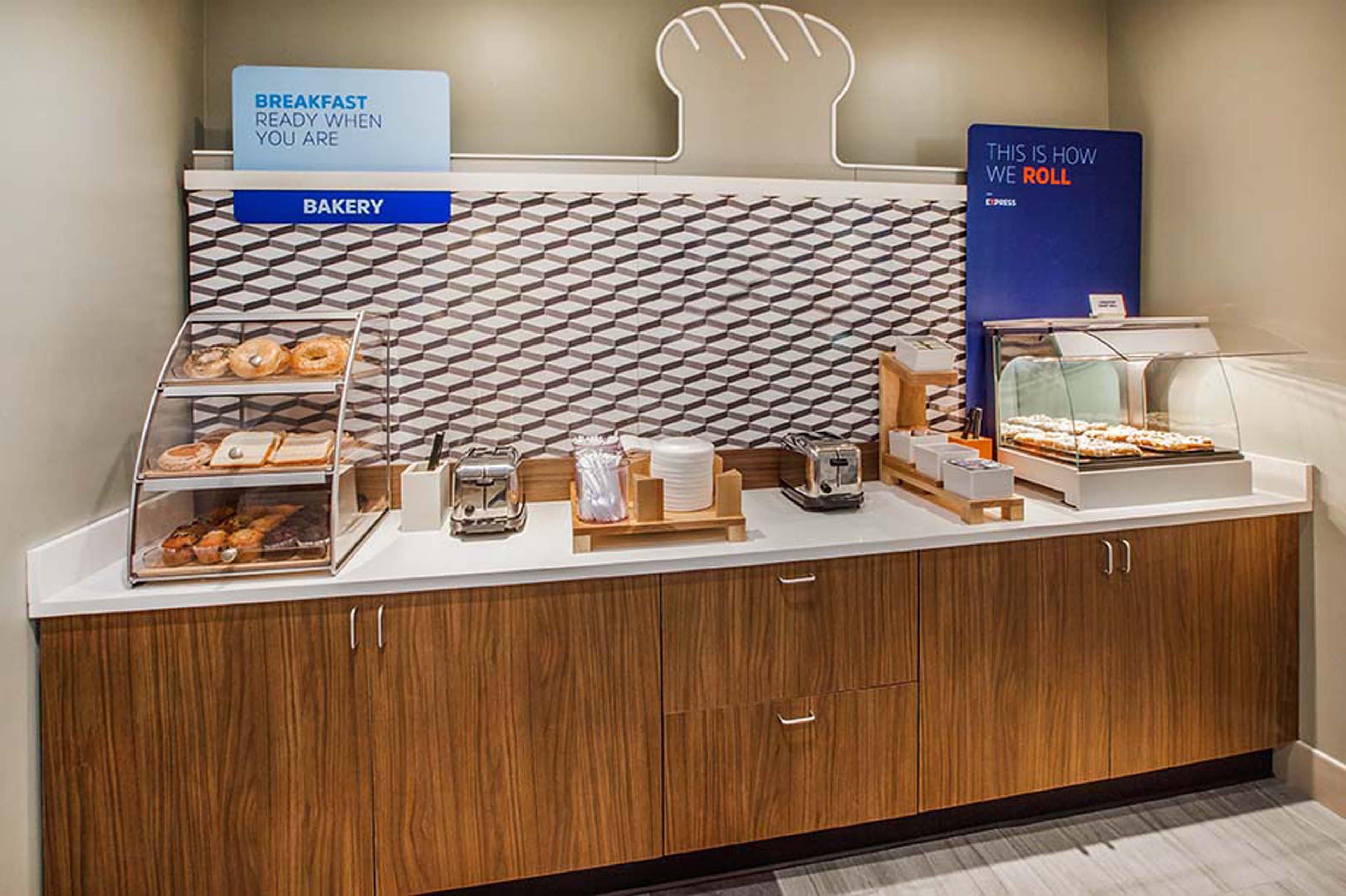 Holiday Inn Express Atlanta-Stone Mountain By Ihg Extérieur photo